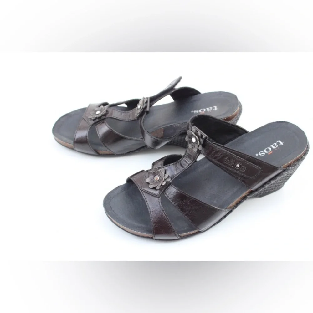 Taos wedge sandals